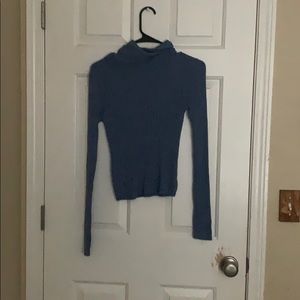 I’m selling a turtle neck